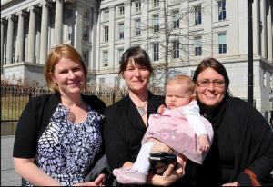 thumbs/toms-daughters.jpg.jpg